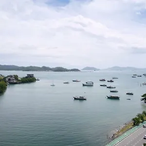 公寓 依玛歌购物中心阁楼公寓, 亞庇